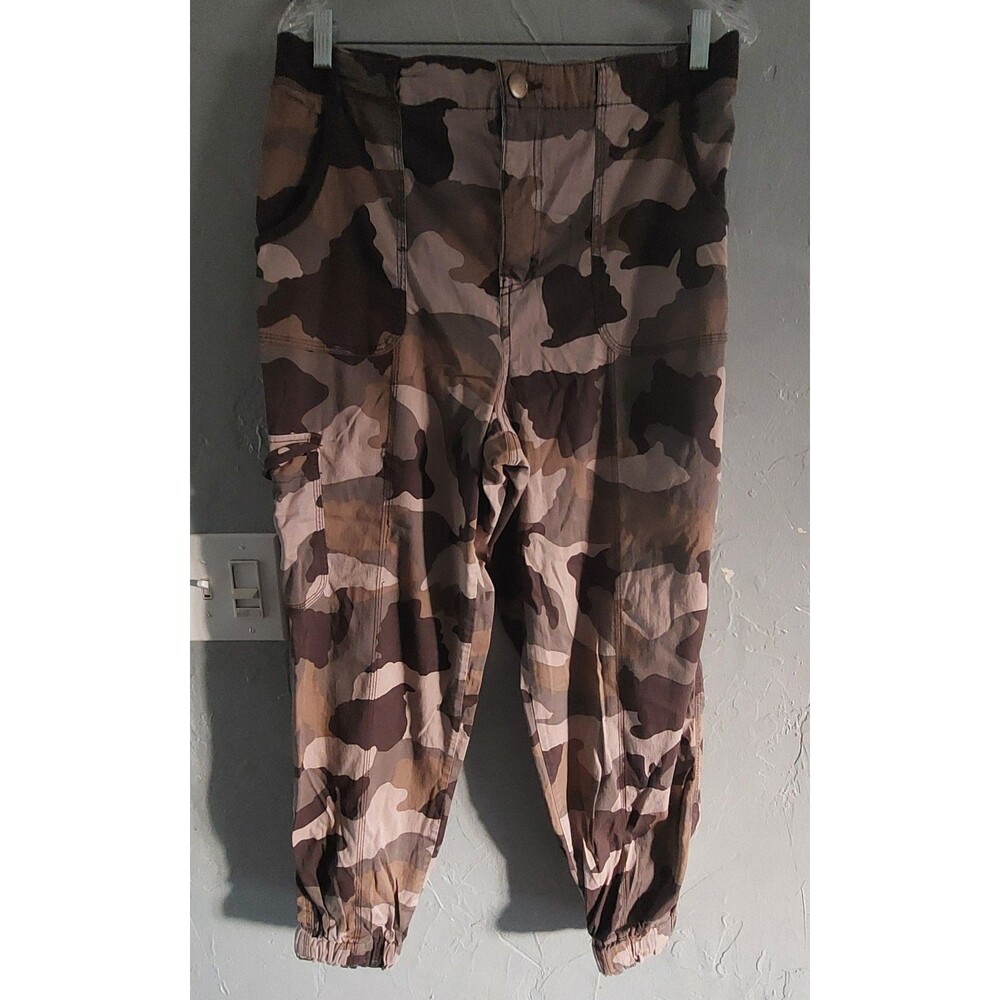 Sabrina Lauren New York Camouflage Pants, Cargo Style, Jogger, Comfort